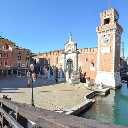 Stunning Apartment In Venezia With Kitchenette Екстериор снимка