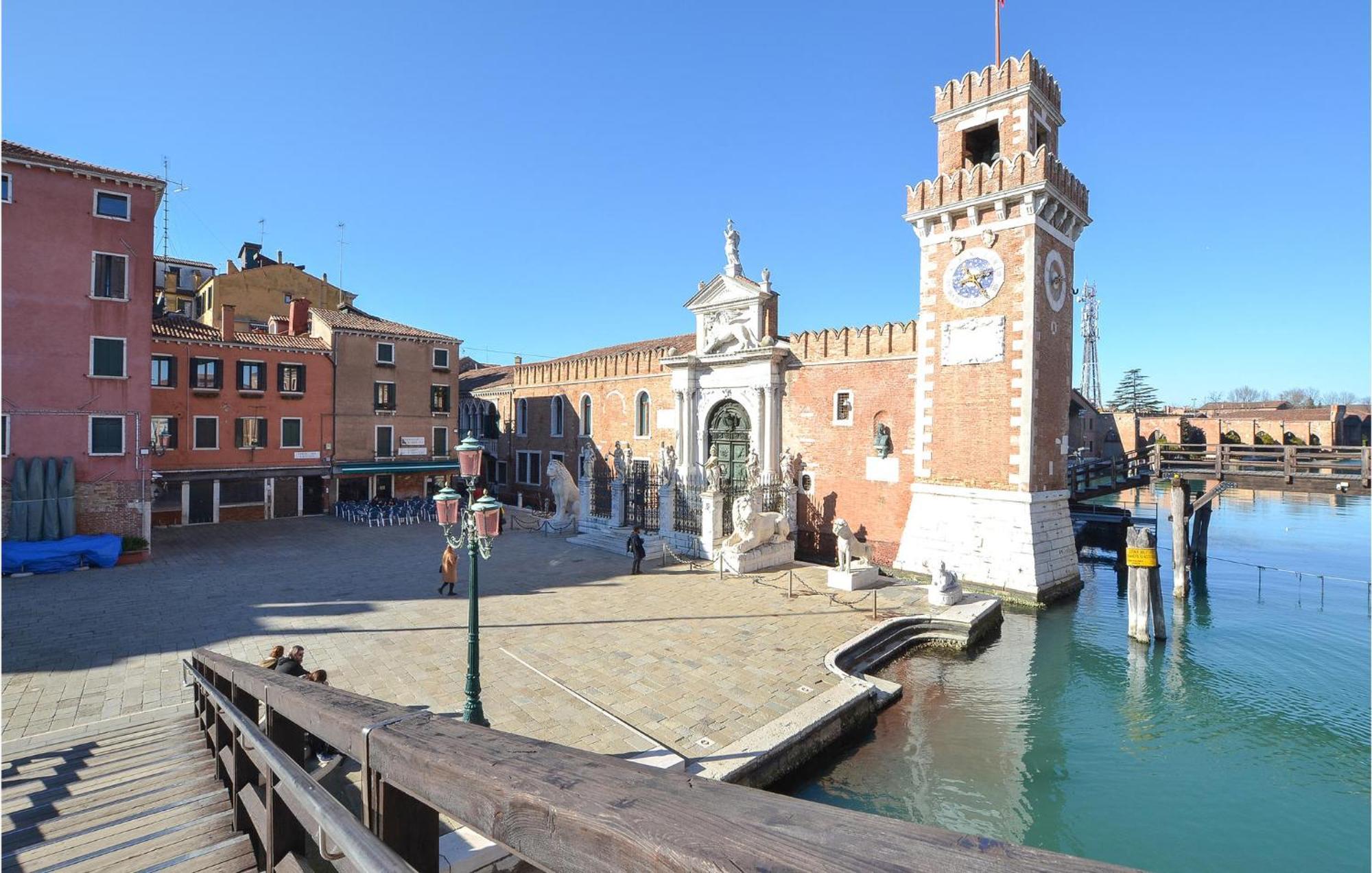 Stunning Apartment In Venezia With Kitchenette Екстериор снимка